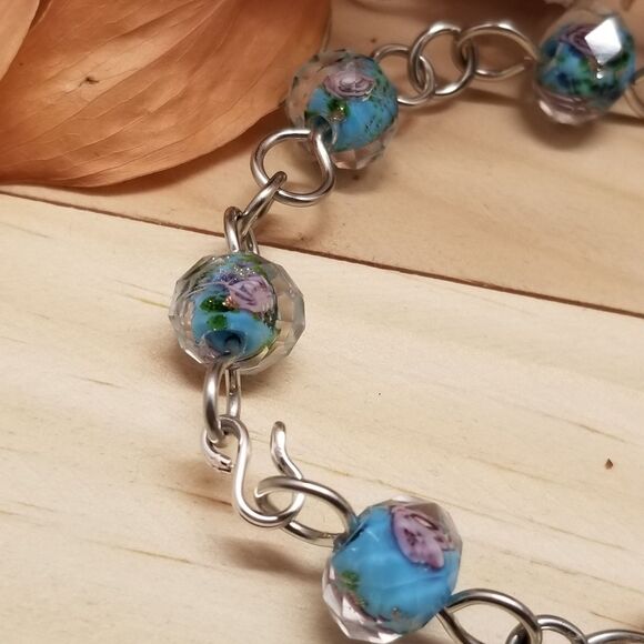 Blue Rose Glass Bead Chain Bracelet - Picture 4 of 7